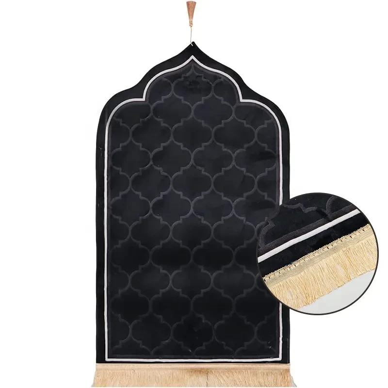 New Extra-thick Muslim Flannel Tassel Carpet Portable Non-slip Mat Thick Embossed Prayer mat Carpet Rug
